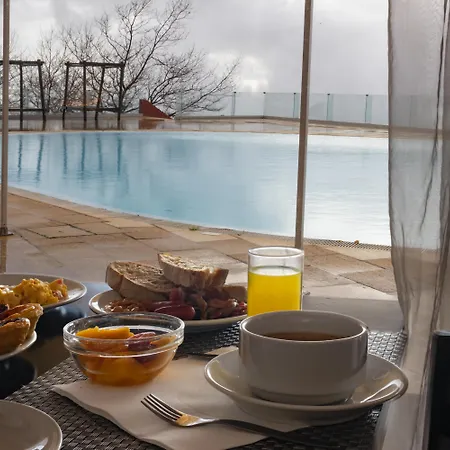 道斯卡尔奎特加斯酒店 4*