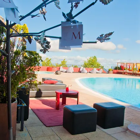 道斯卡尔奎特加斯酒店 4* 科维良