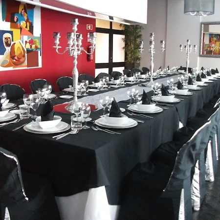 道斯卡尔奎特加斯酒店 酒店 4*