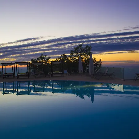 道斯卡尔奎特加斯酒店 4*