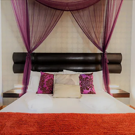 道斯卡尔奎特加斯酒店 4* 科维良