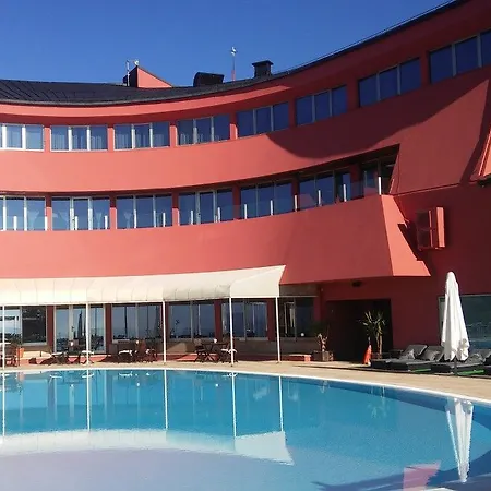 Lam Serra Da Estrela מלון 4*